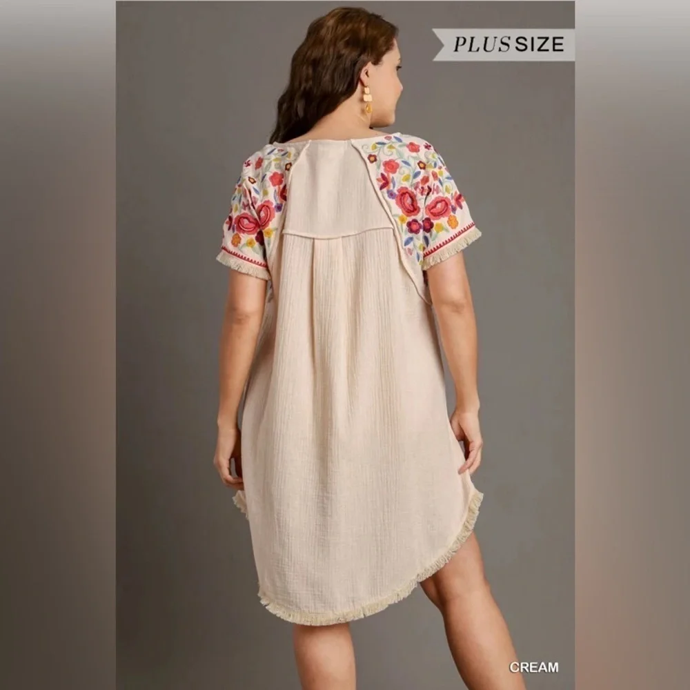 Cute UMGEE Dress within embroidery‎ details plus size